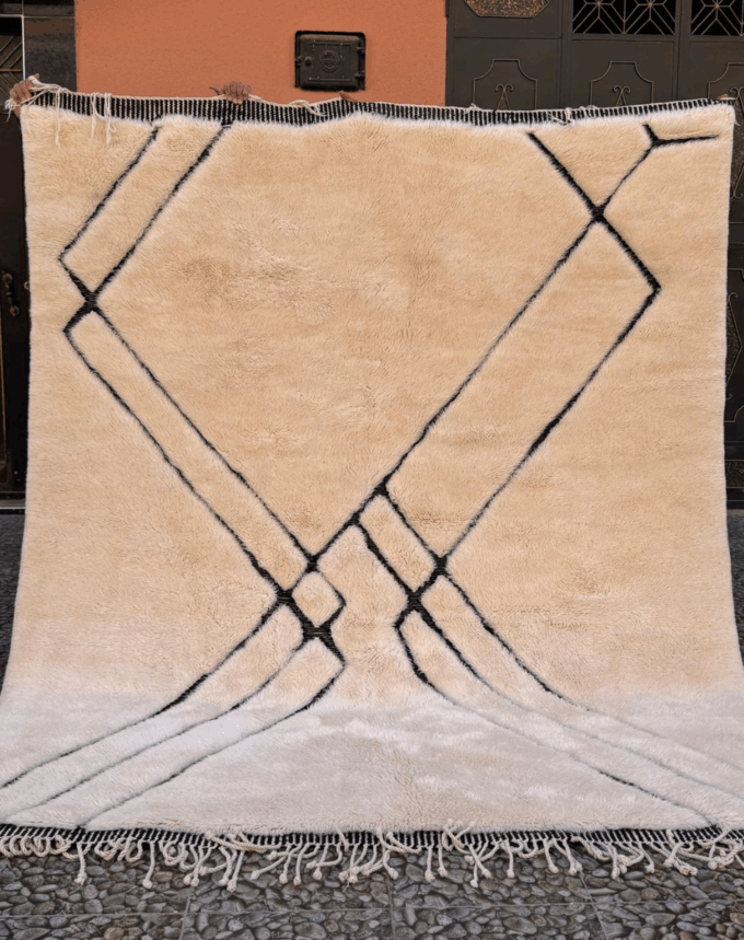 Tapis berbère Mrirt 264 x 223 cm – Pièce unique en laine naturelle