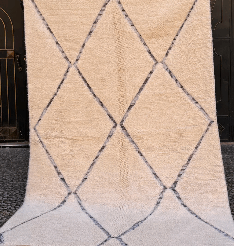 Tapis berbère Beni Ouarain –  240 x 151 cm – L’icône du style berbère