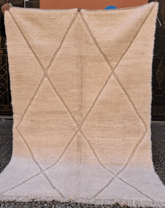 Tapis berbère Beni Ouarain – 240 x 167 cm – L’icône du style berbère