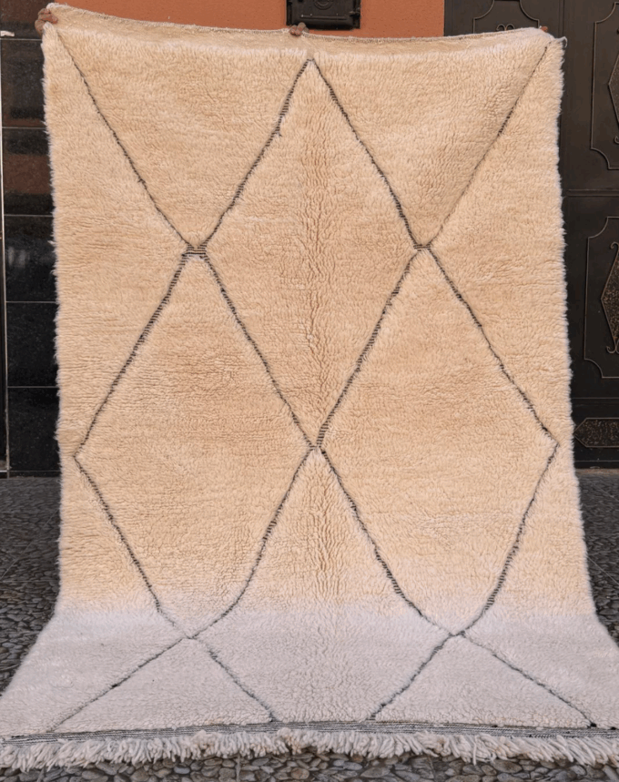Tapis berbère Beni Ouarain –  250 x 162 cm – L’icône du style berbère
