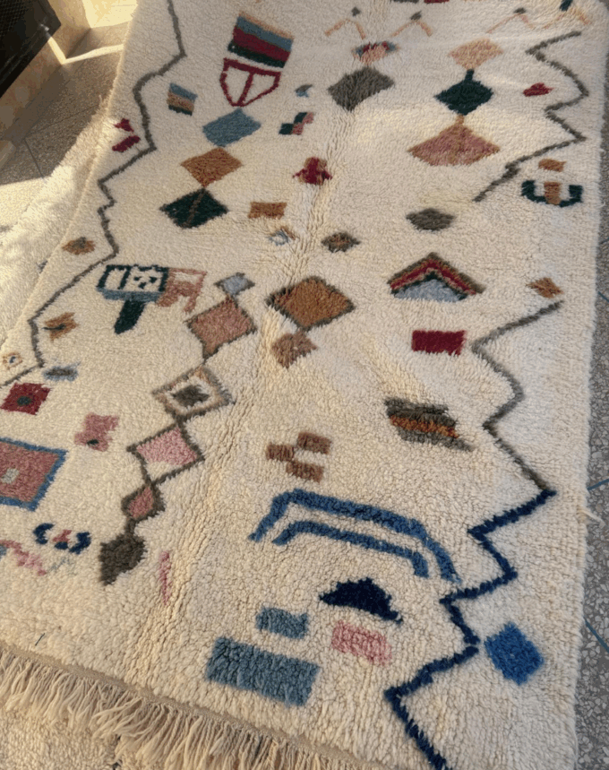 Tapis berbère Beni Ouarain – 255 x 160 cm –  haut en couleur