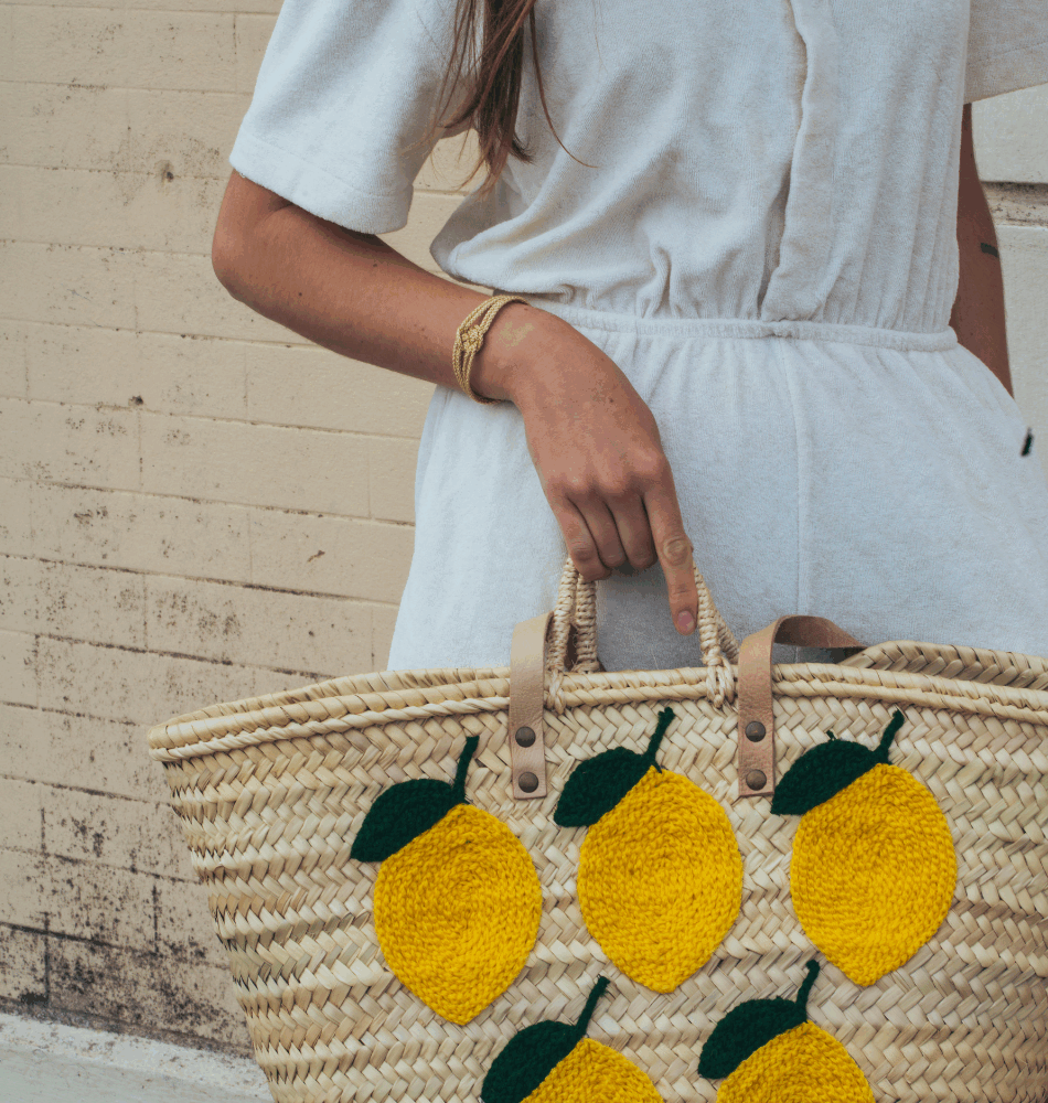 Panier en osier brodé  “CITRON”