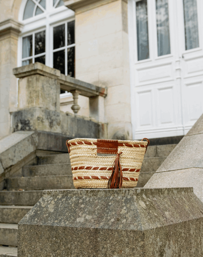 Panier salé –  panier artisanal avec détails en cuir