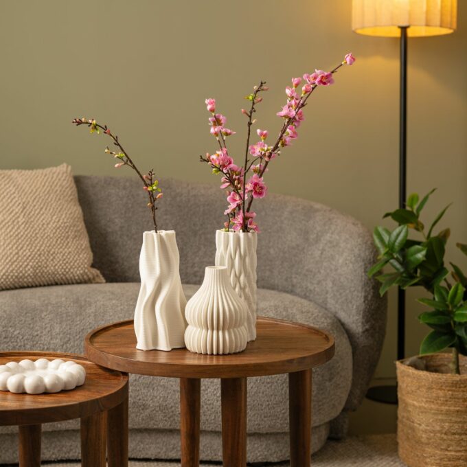 Vase en céramique blanche imprimée en 3D