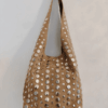 Sac à main en daim clouté – fabrication artisanale