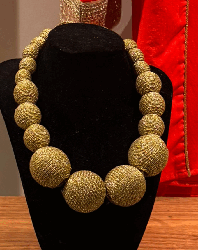 Collier Capri